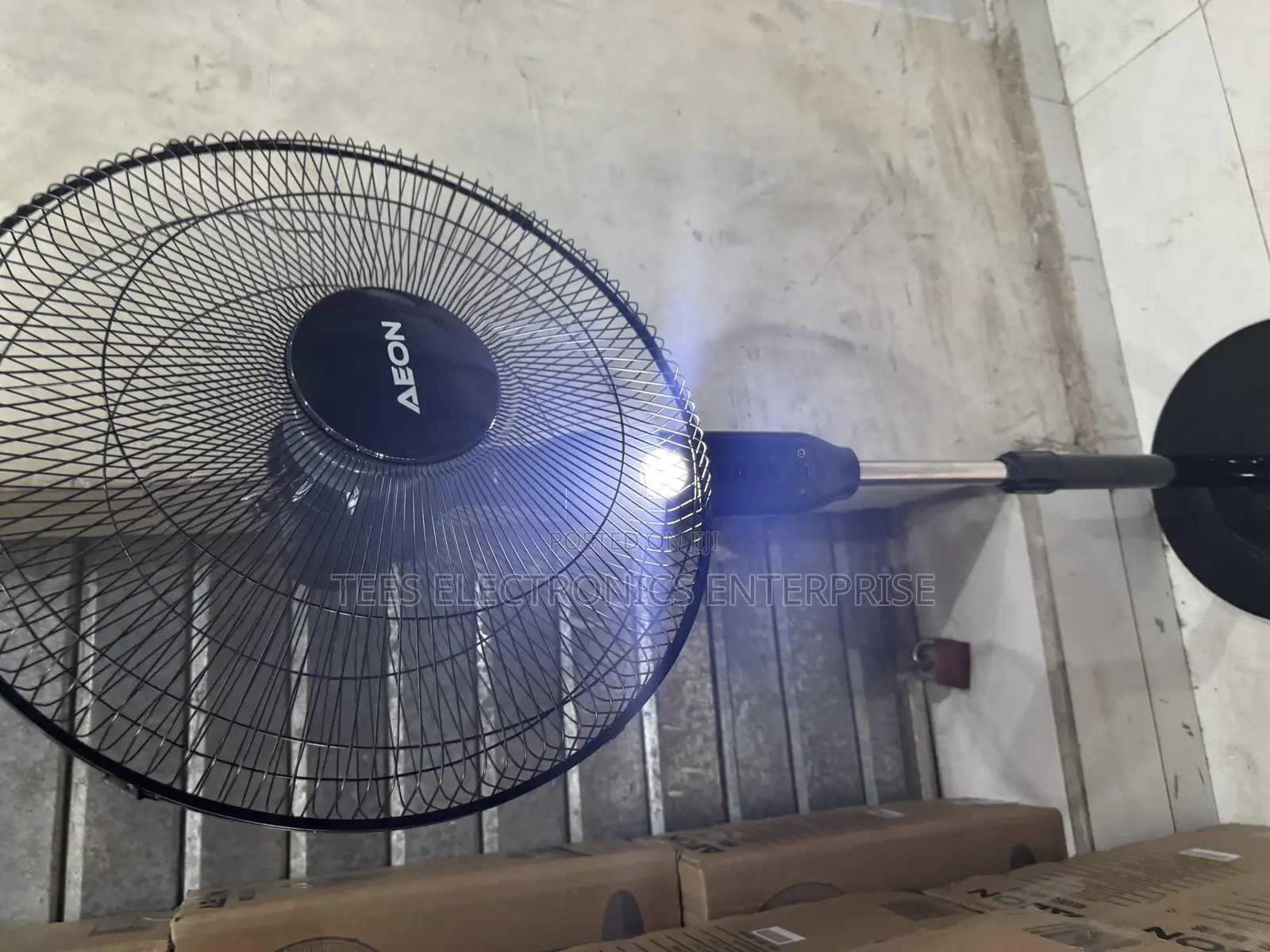 Aeon Rechargeable 18 Inches Ac Dc Fan