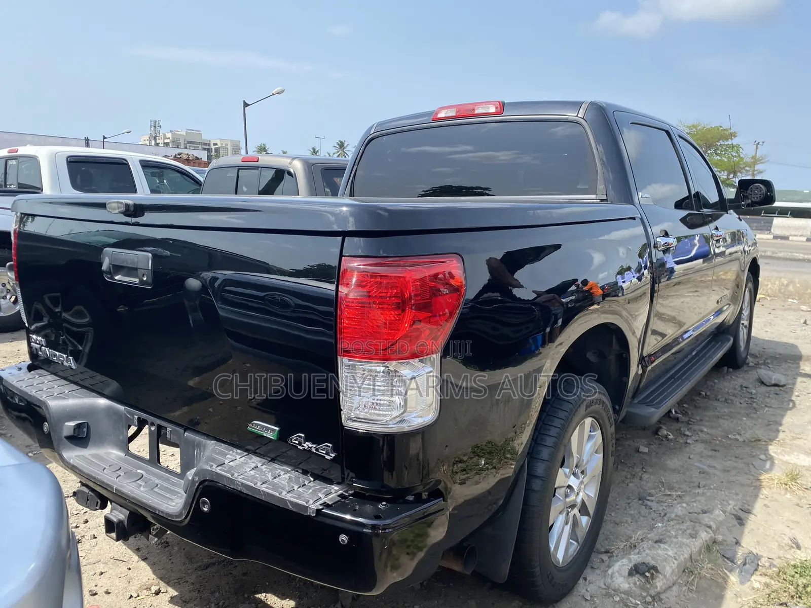 Toyota Tundra 2013 Black