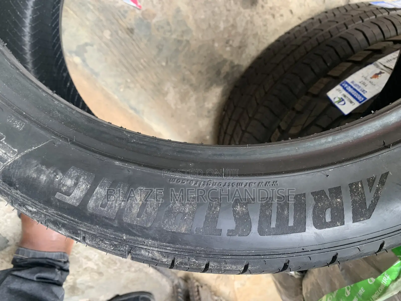 275/40r20 Armstrong Tyre