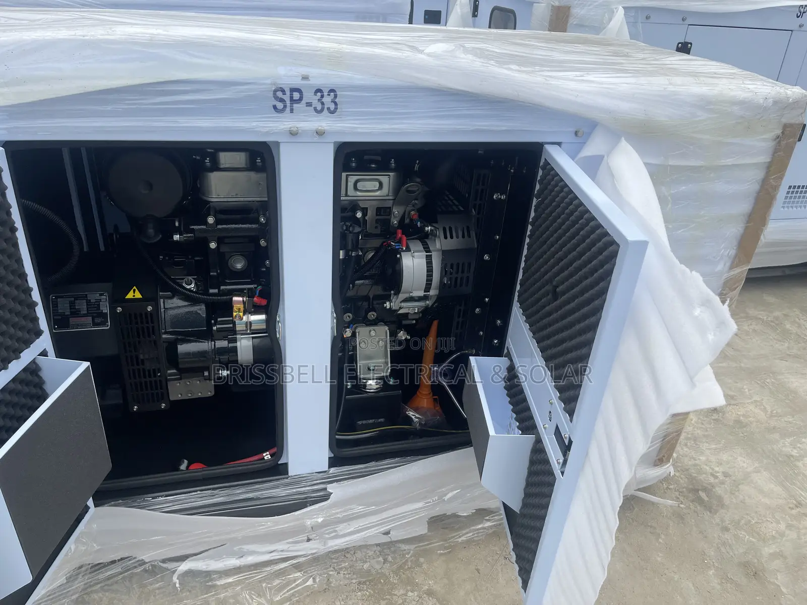 Excellent England Perkins Soundproof Diesel Generator 33kva
