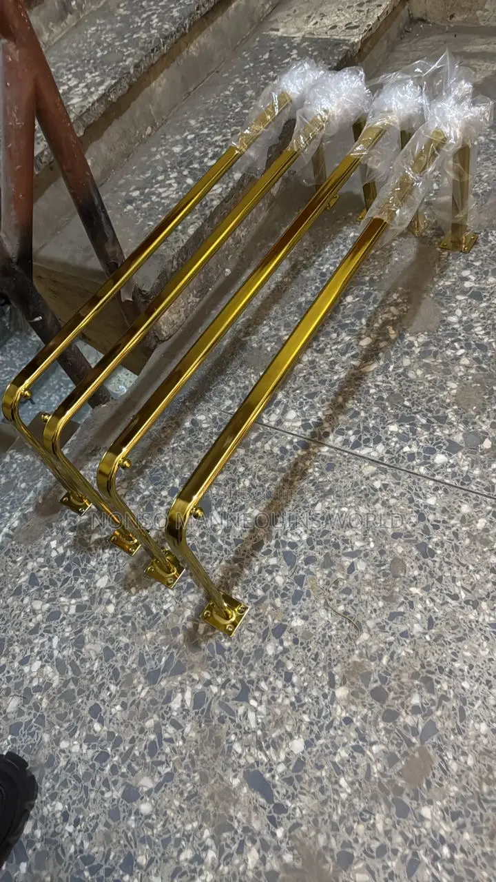 3feets Wide Golden U Shaped Wall Hangers
