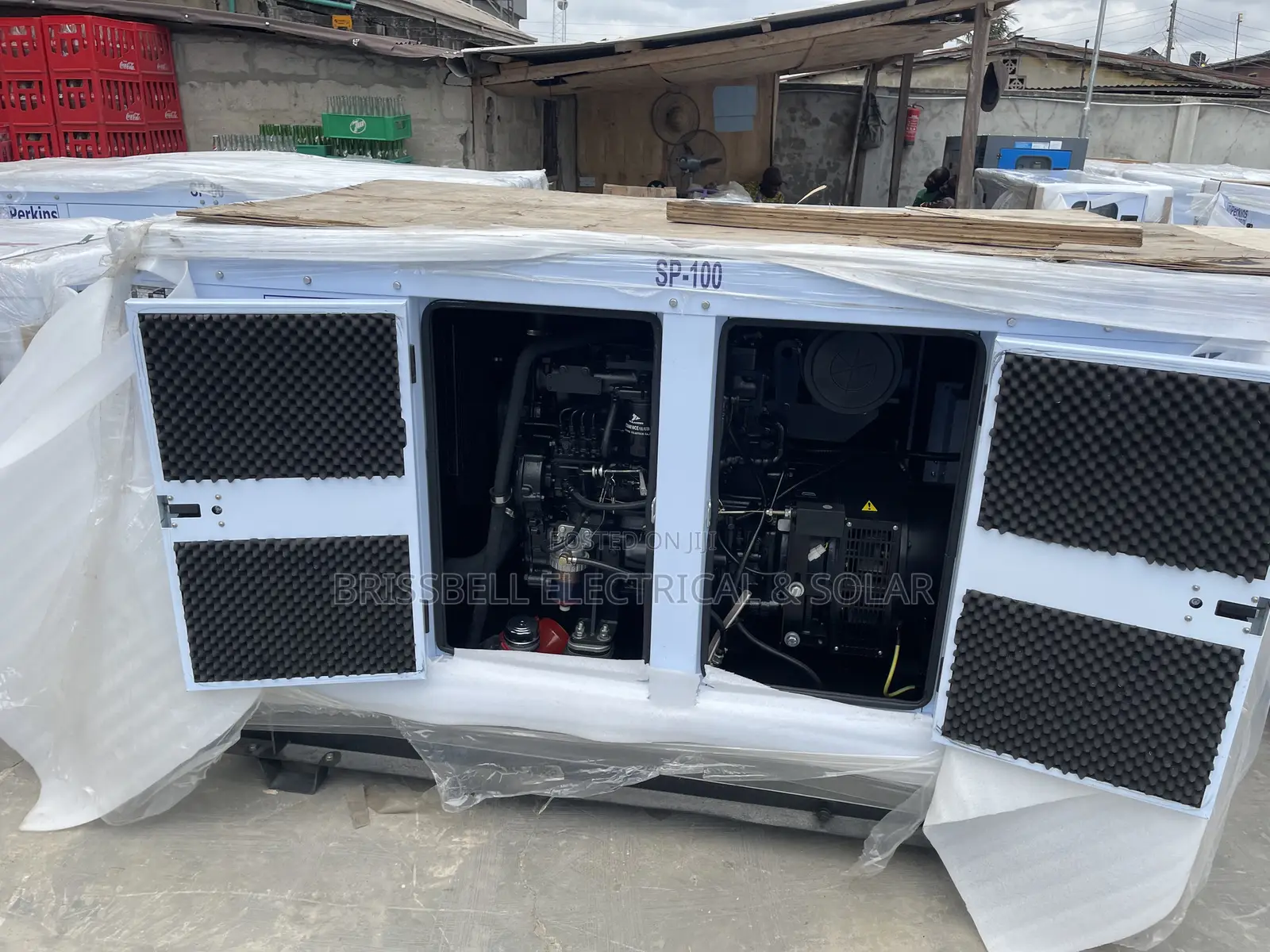 Excellent England Perkins Soundproof Diesel Generator 100kva