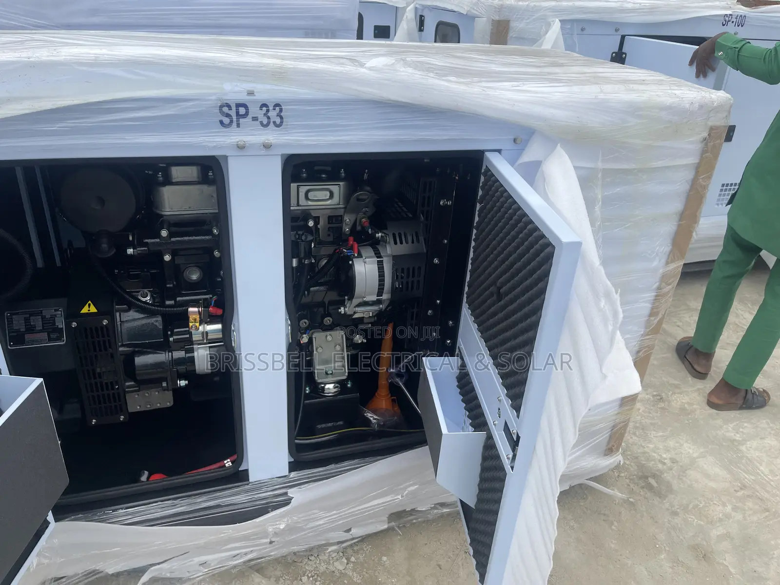 Strong England Perkins Soundproof Diesel Generator 33kva