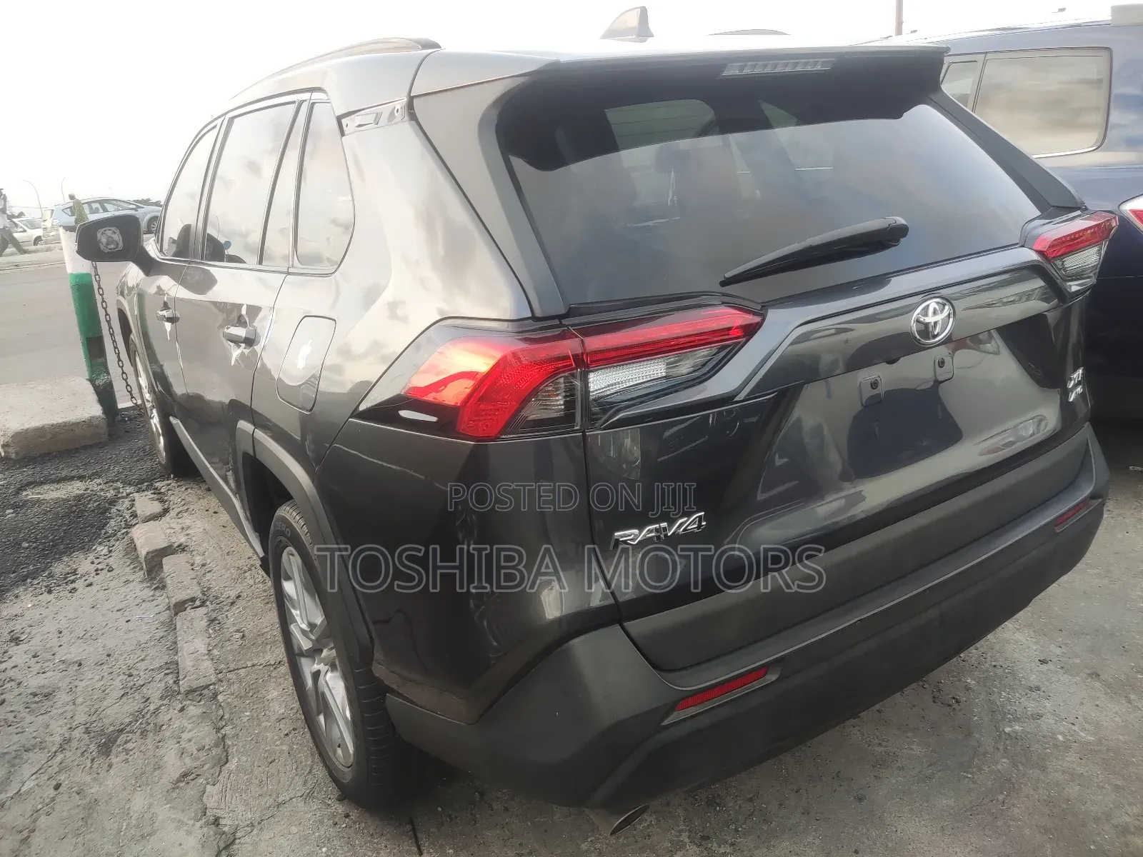Toyota RAV4 XLE AWD 2020 Gray