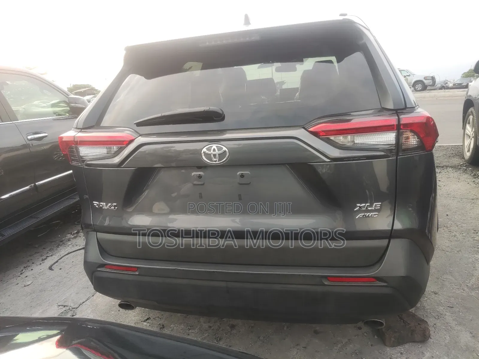 Toyota RAV4 XLE AWD 2020 Gray