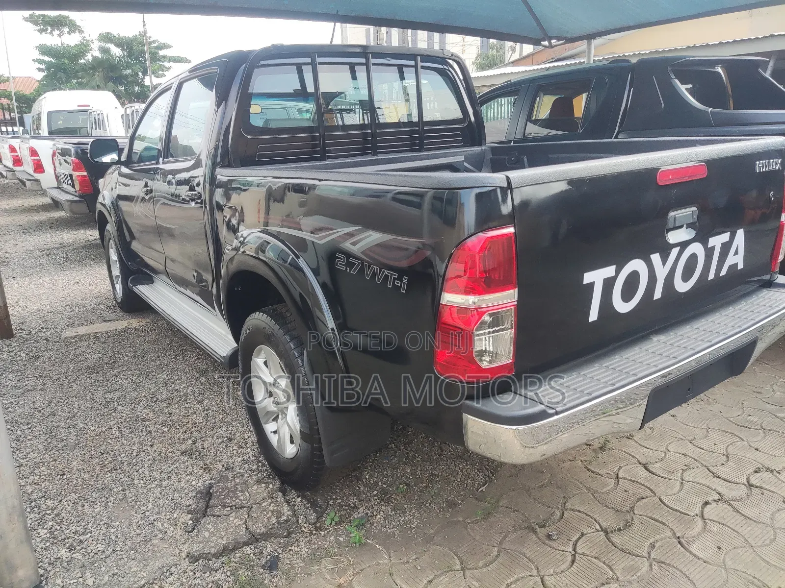 Toyota Hilux SR5 4x4 2015 Black