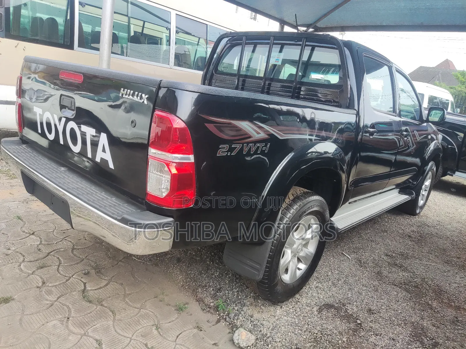 Toyota Hilux SR5 4x4 2015 Black