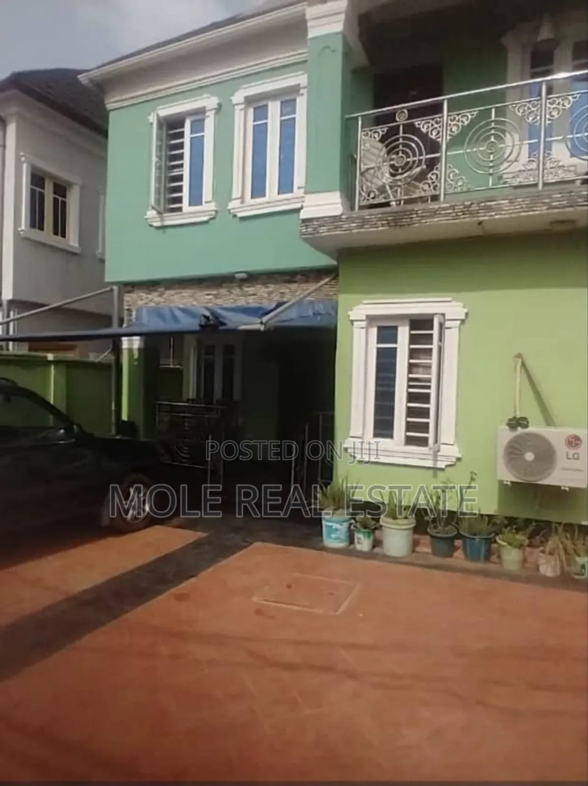 3bdrm Apartment in Iguando, Ikotun/Igando for sale