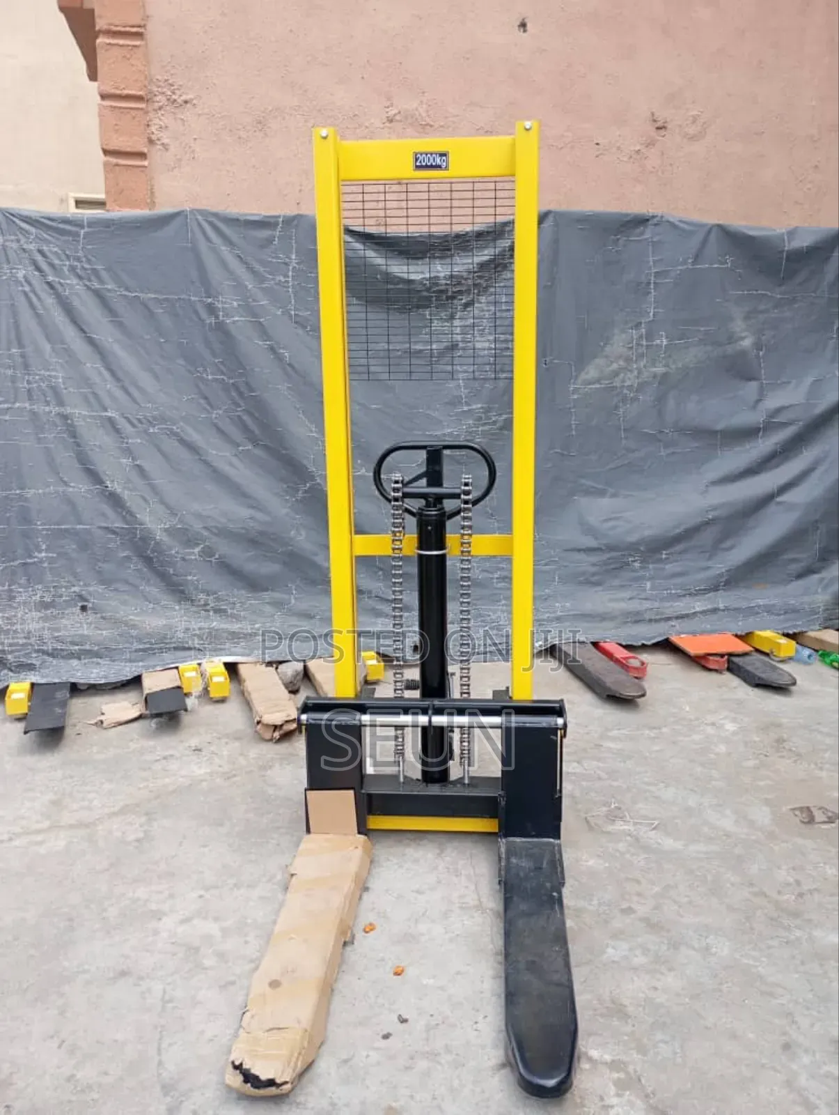 Stacker Manual (2 Ton)