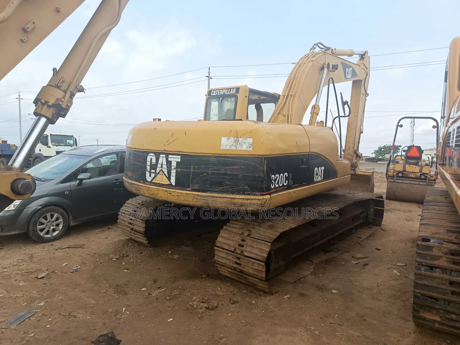 Foreign Used Cat Excavator 320cl for Sale