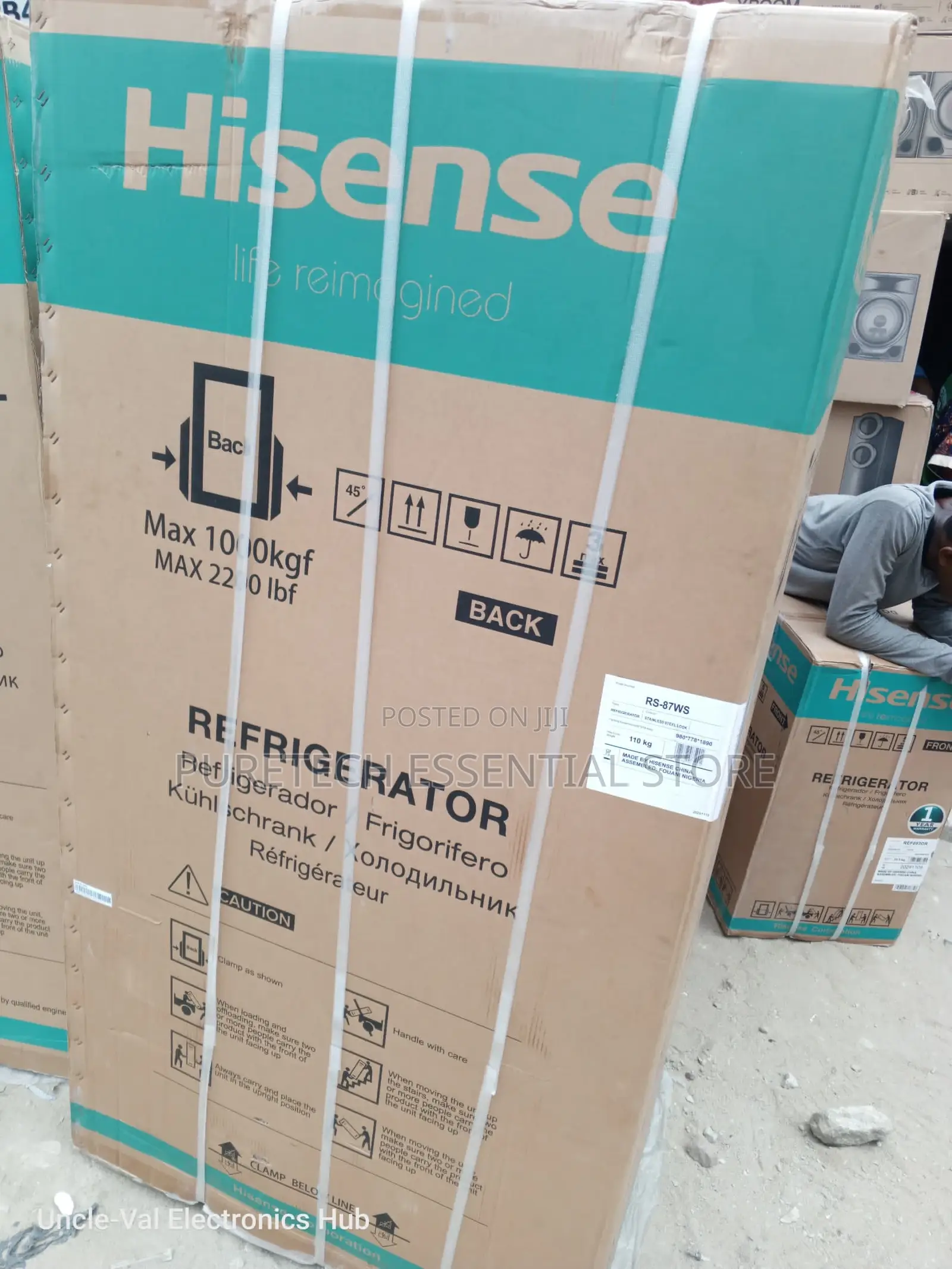 New Hisense Side by Side 637liters Rs87ws