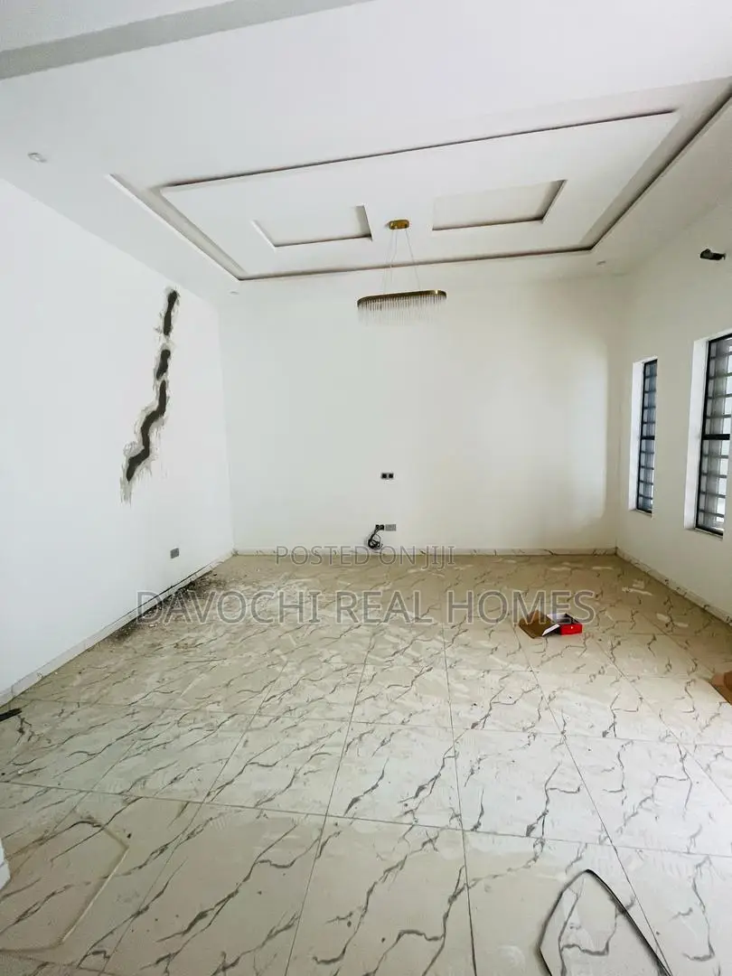 4bdrm Duplex in Ikota. Lekki for sale