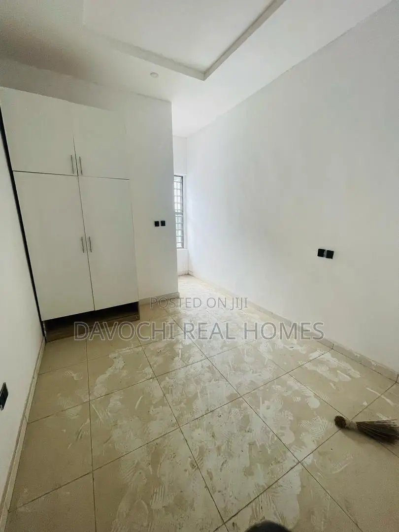 4bdrm Duplex in Vgc, Lekki for sale
