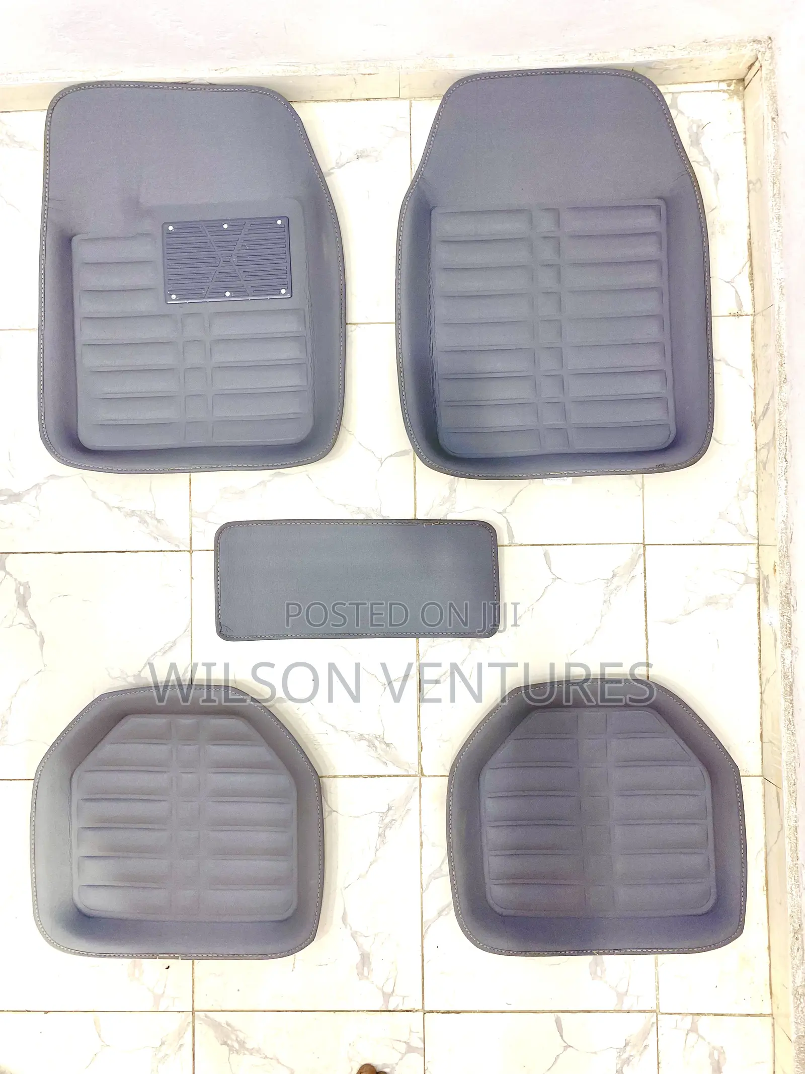 Gray Color Universal Leather Car Foot Mat