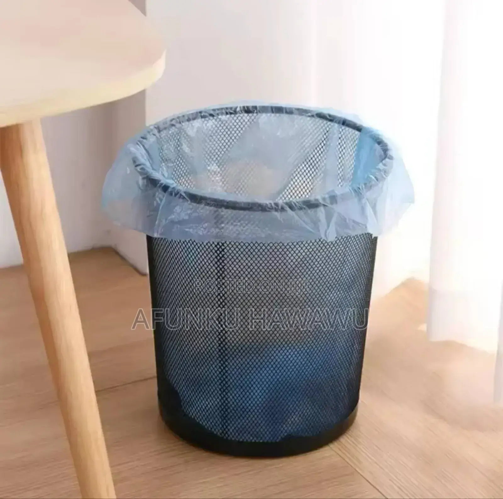 Black/Silver Metal Mesh Paper Trash Can