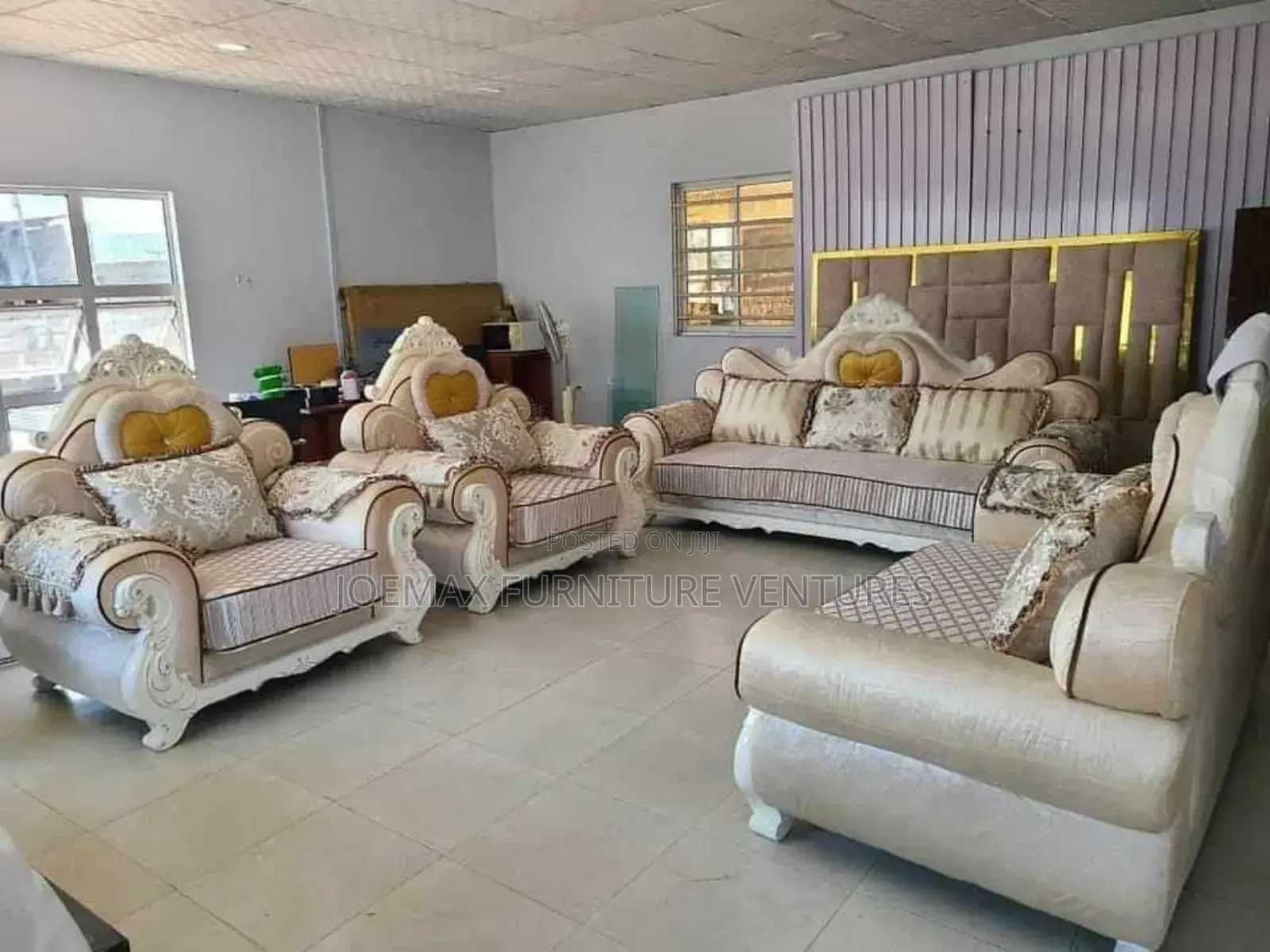 Sofa Chairs Royal.