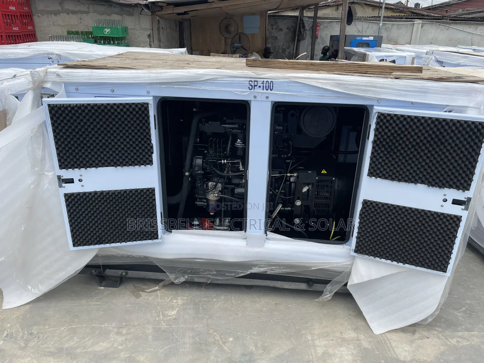 Strong England Perkins Soundproof Diesel Generator 100kva