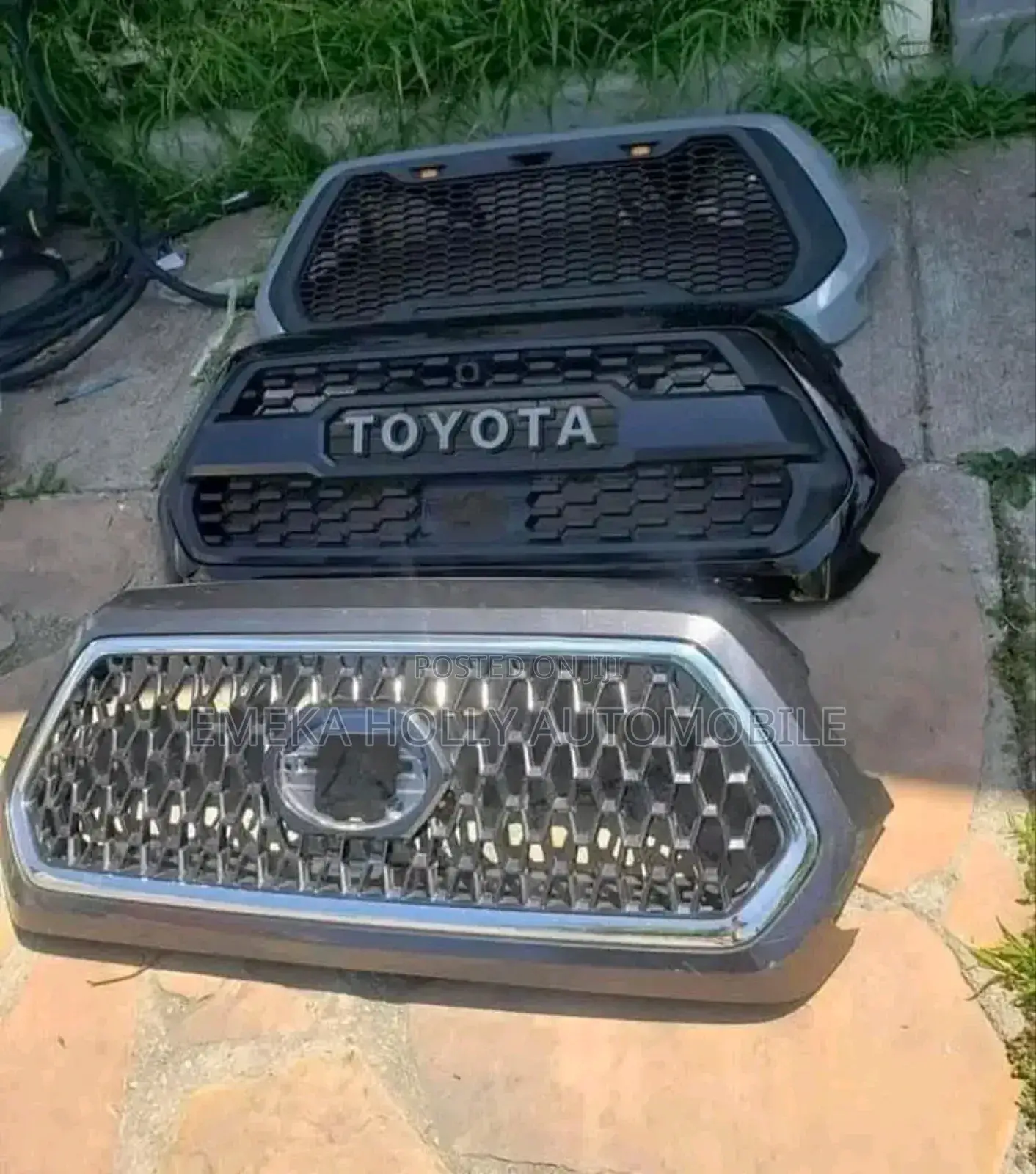 Front Grill Toyota Tacoma