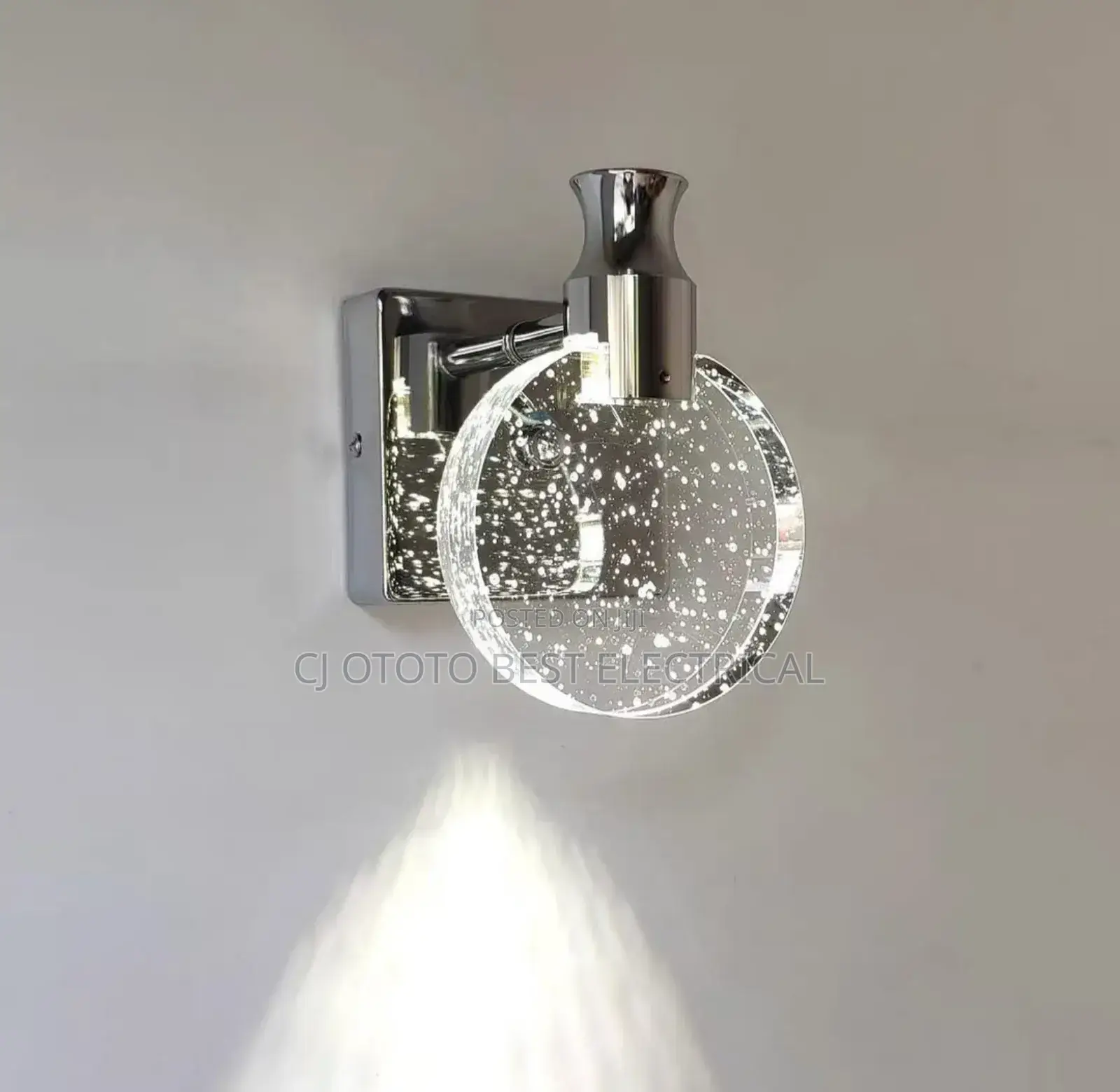 Crystal Luxury Wall Bracket Light, Silver and Gold Body