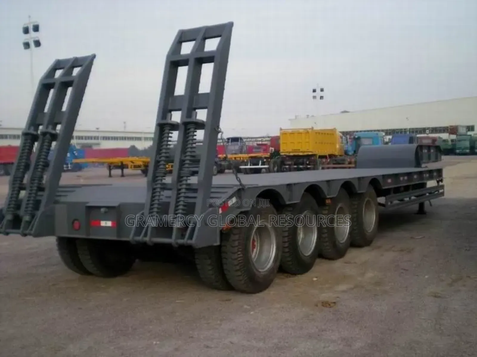 Brand New Semi Trailer Low Bed 60 Tons 3 Axle Available
