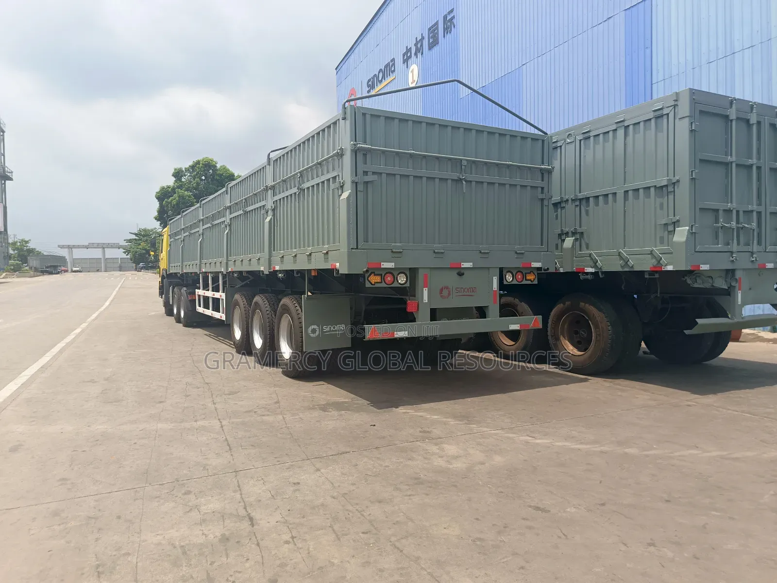 Brand New Semi Trailer Low Bed 60 Tons 3 Axle Available