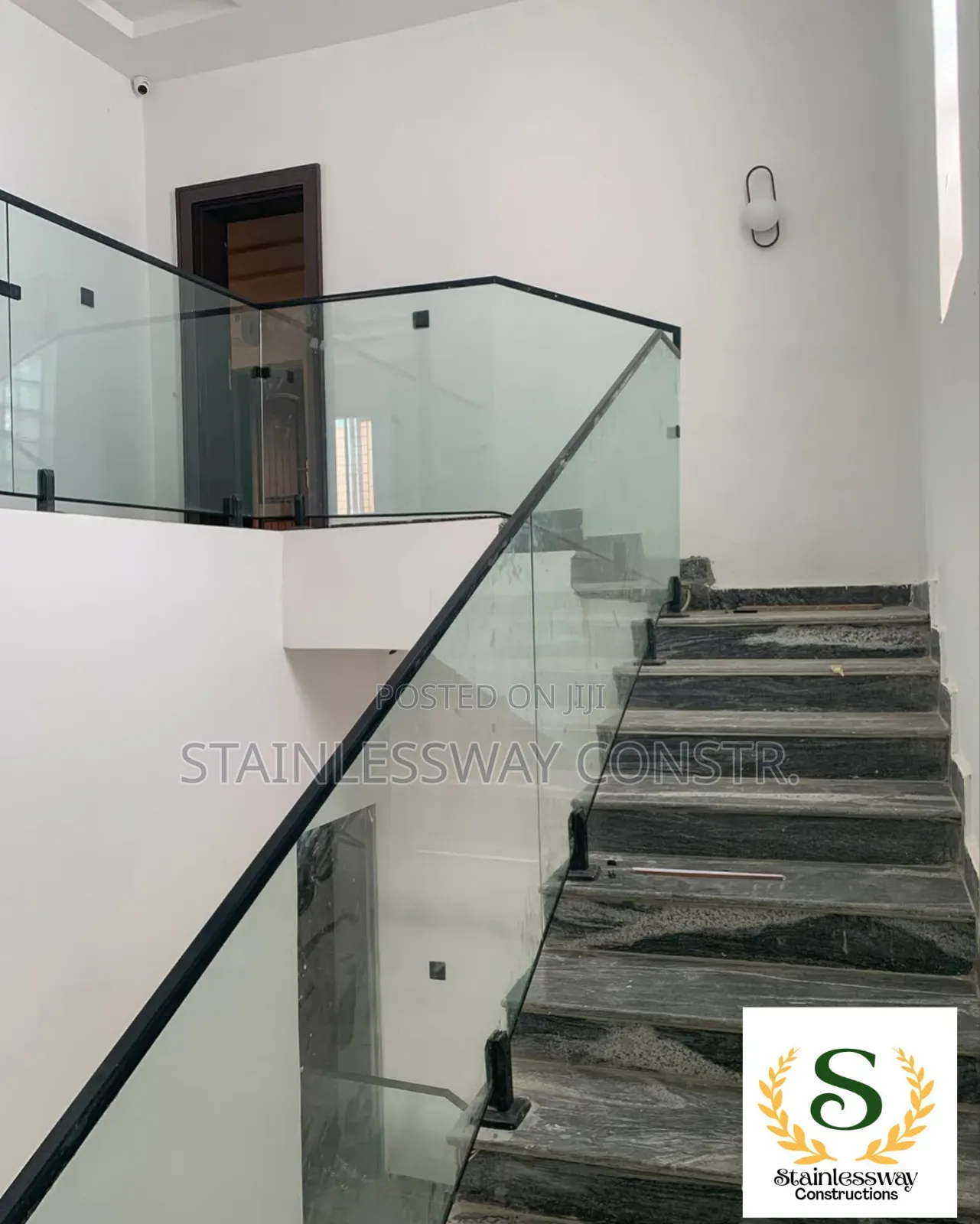Spigot Base Tampered Plain Glass Railing