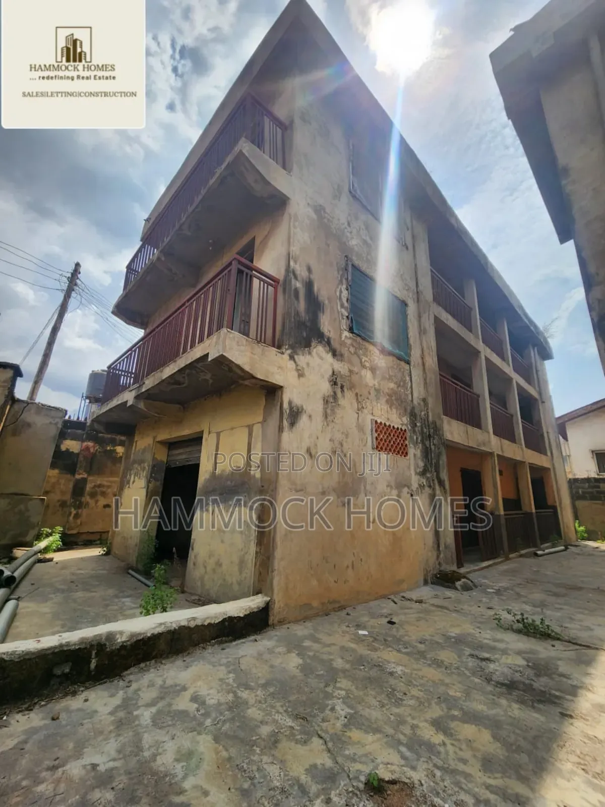 20bdrm Block of Flats in Iwo Road for sale