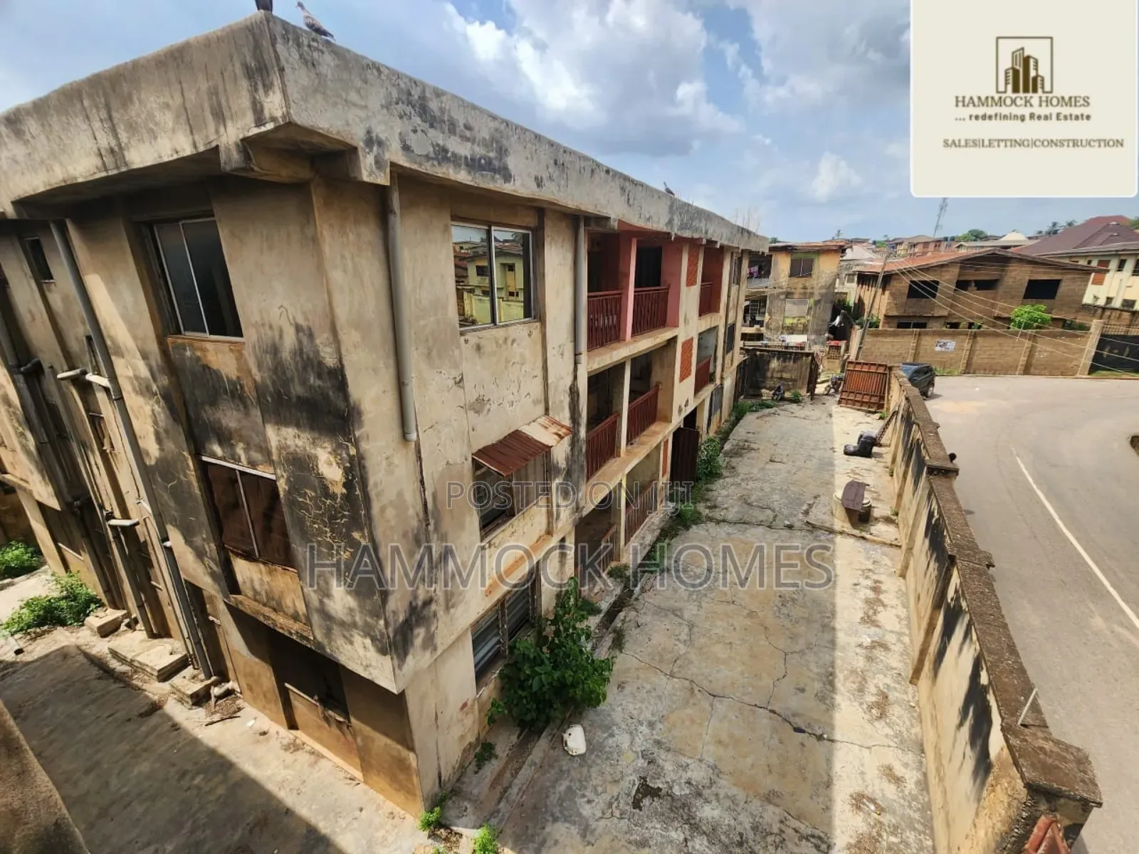 20bdrm Block of Flats in Iwo Road for sale