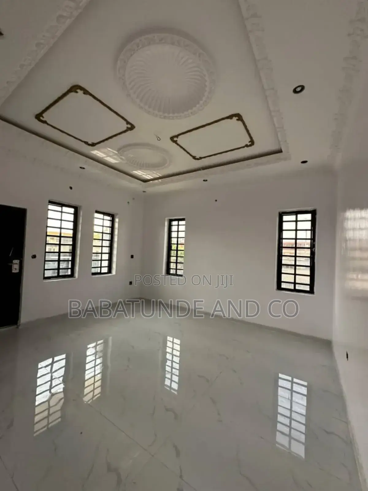 4bdrm Duplex in Moniya for sale