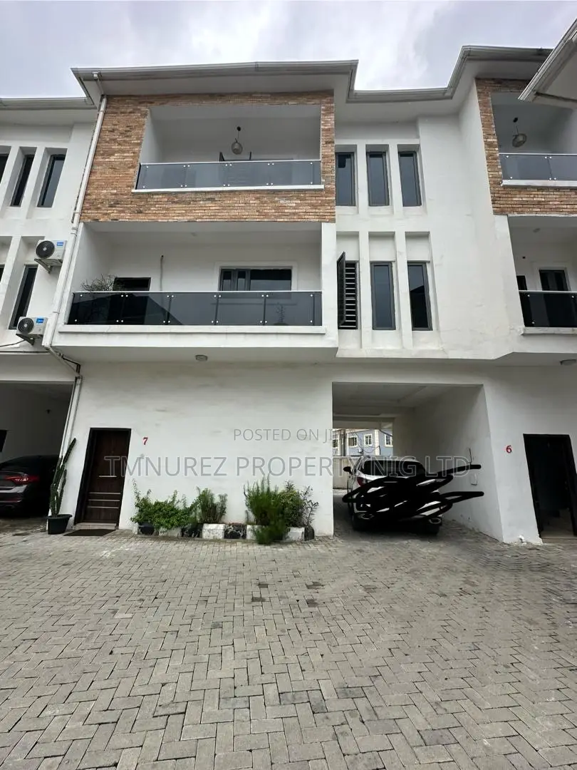 Furnished Studio Apartment in Orchild, Chevron for rent