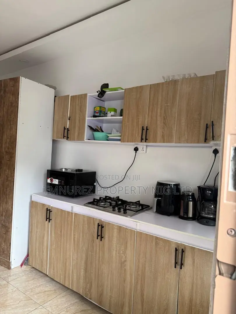 Furnished Studio Apartment in Orchild, Chevron for rent