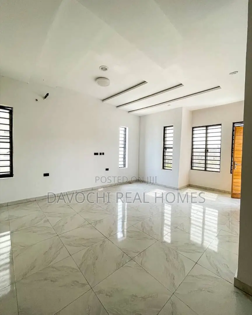 4bdrm Duplex in Ikota, Lekki for rent