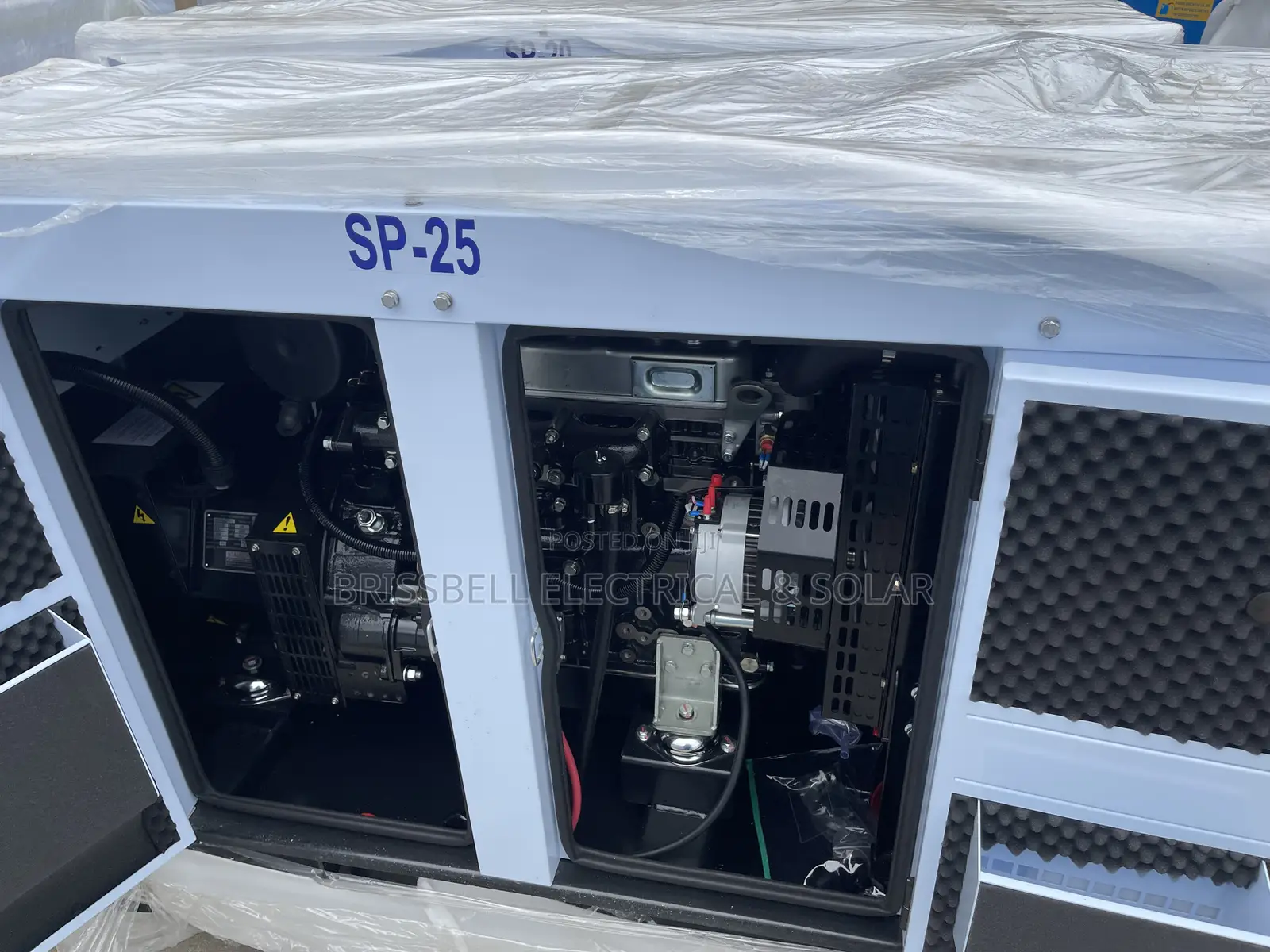 Silent England Perkins Soundproof Diesel Generator 25kva