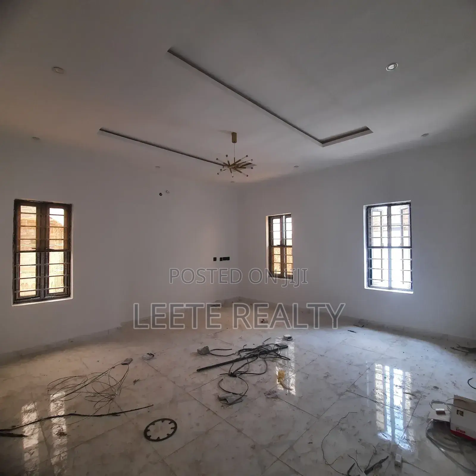 5bdrm Duplex in Lokogoma for sale