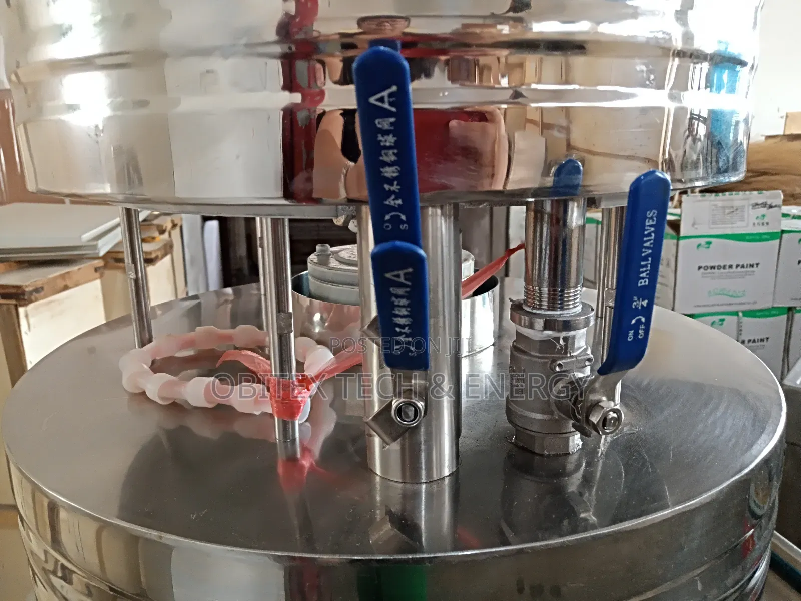 12-Nozzle Automatic Liquid Filling Machine – High Efficiency