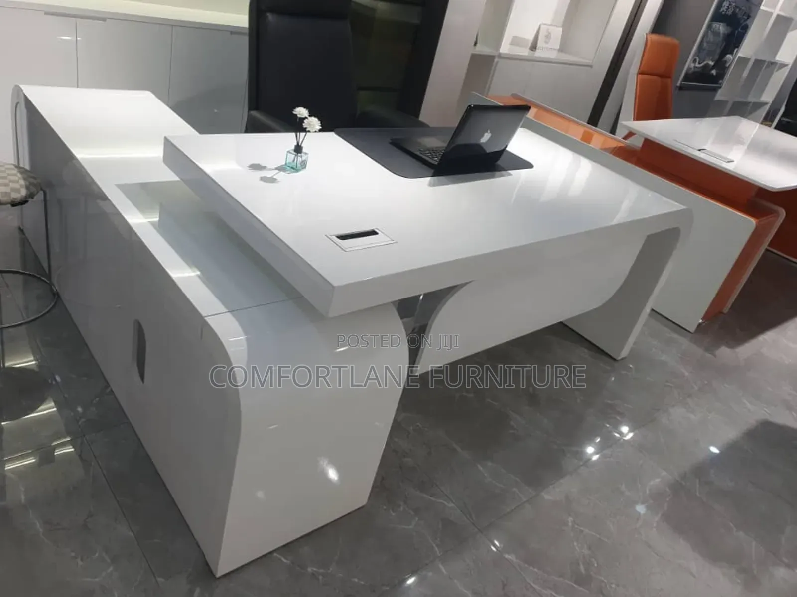 Executive Office Table (1.6 Meters)