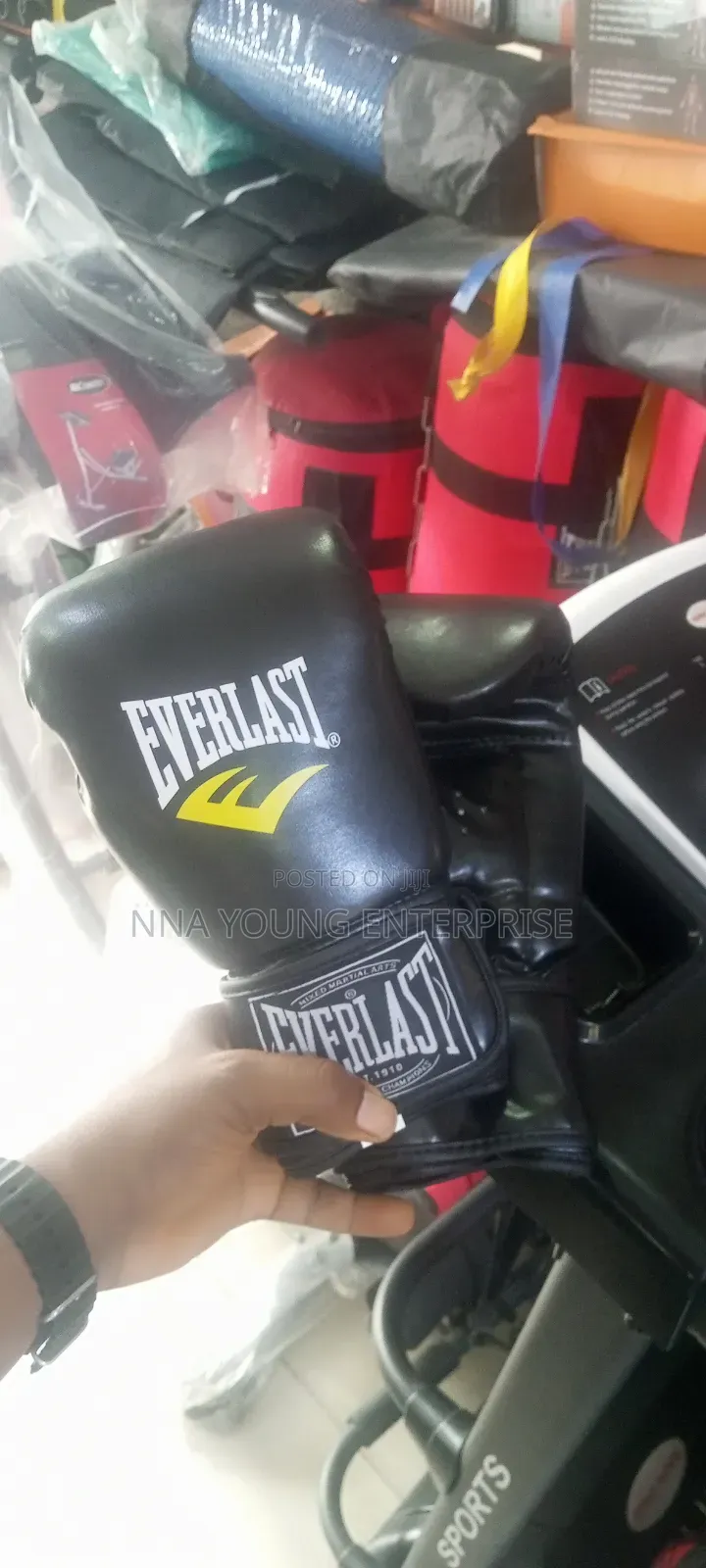 Everlast Hand Gloves