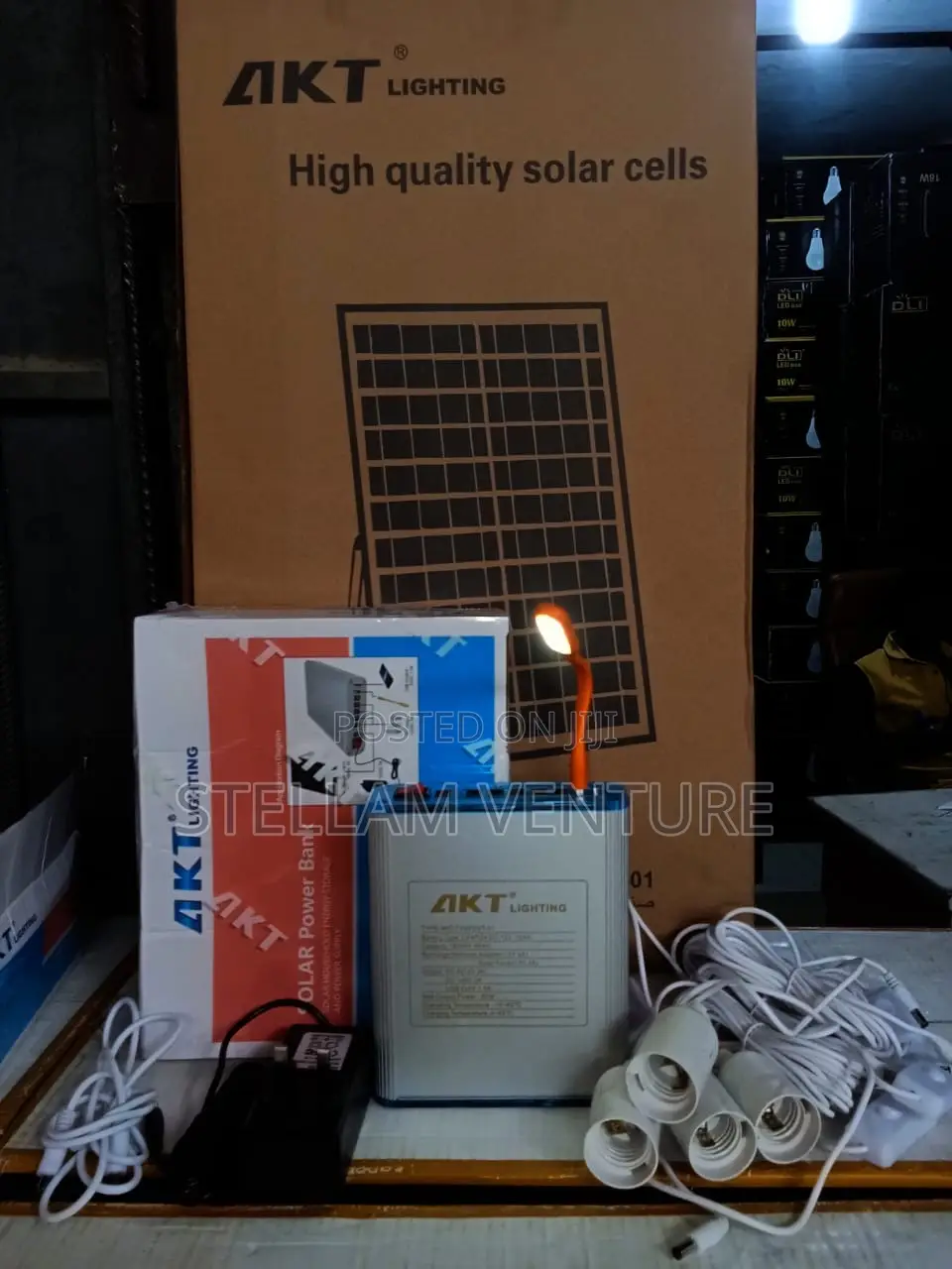 Akt Solar Power Bank Wwith Pannel