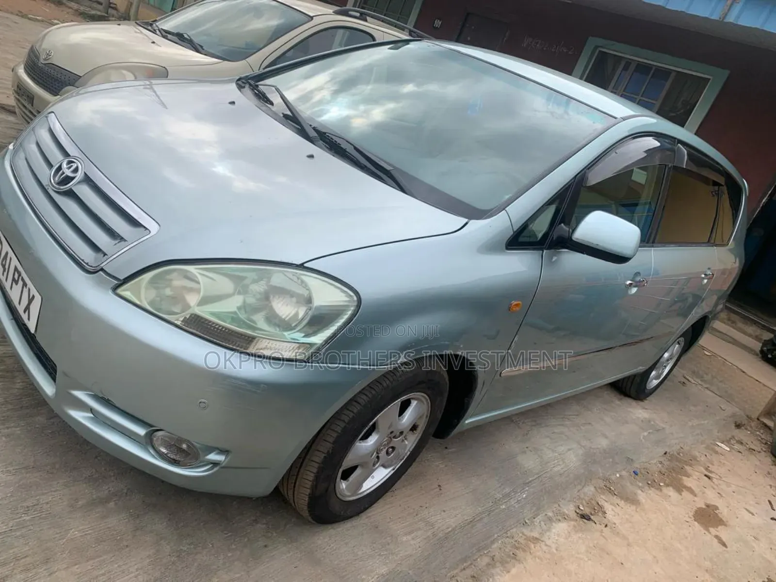 Toyota Ipsum 2001 Green