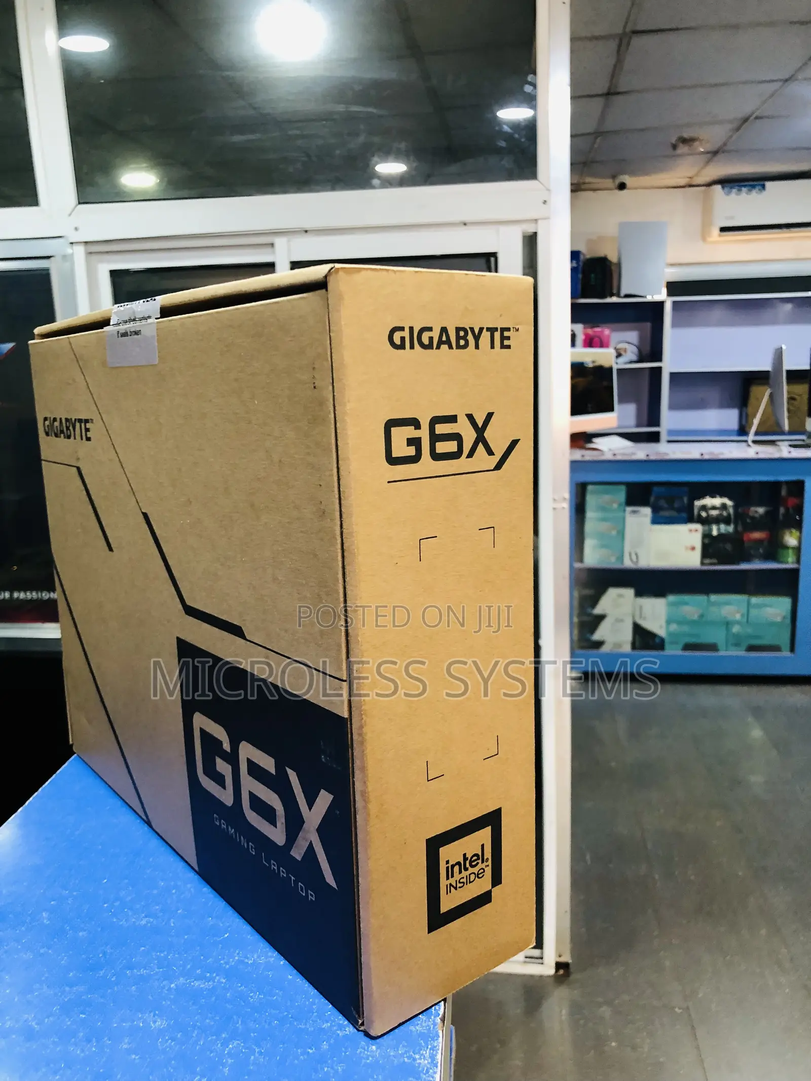 New Laptop Gigabyte 16GB Intel Core I7 SSD 1T