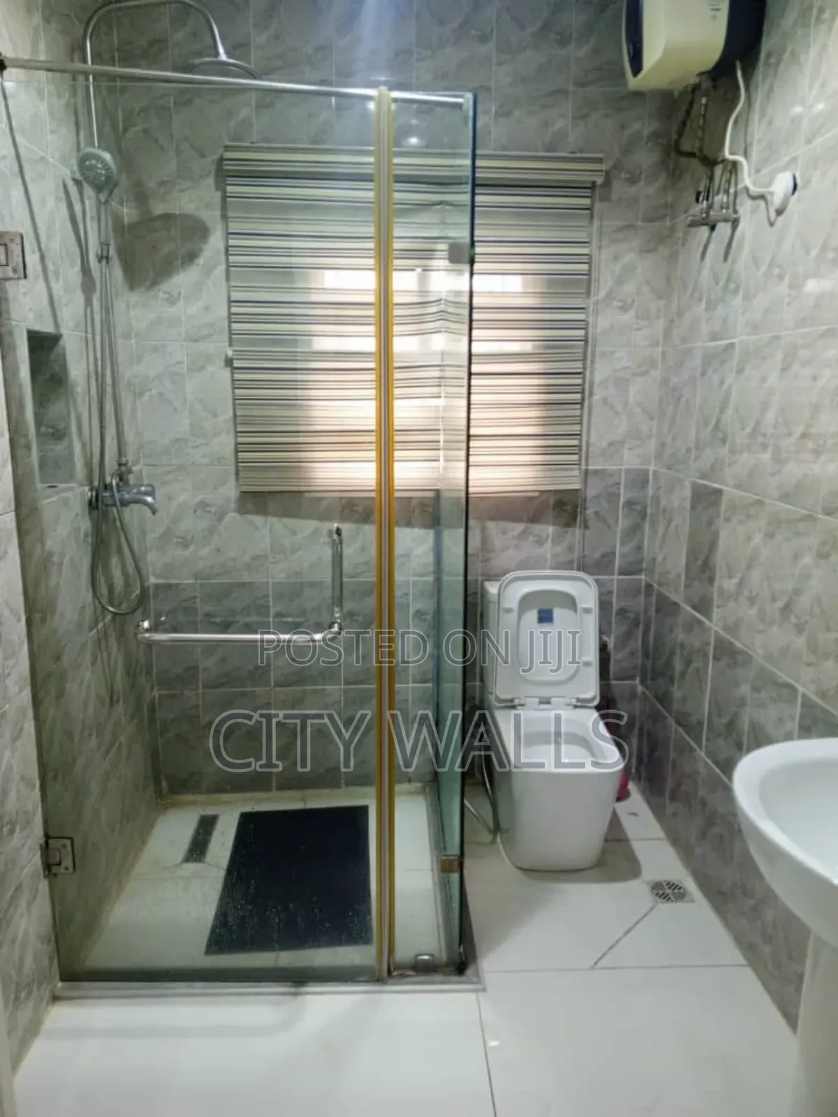 Furnished 2bdrm Block of Flats in Banana Island for rent