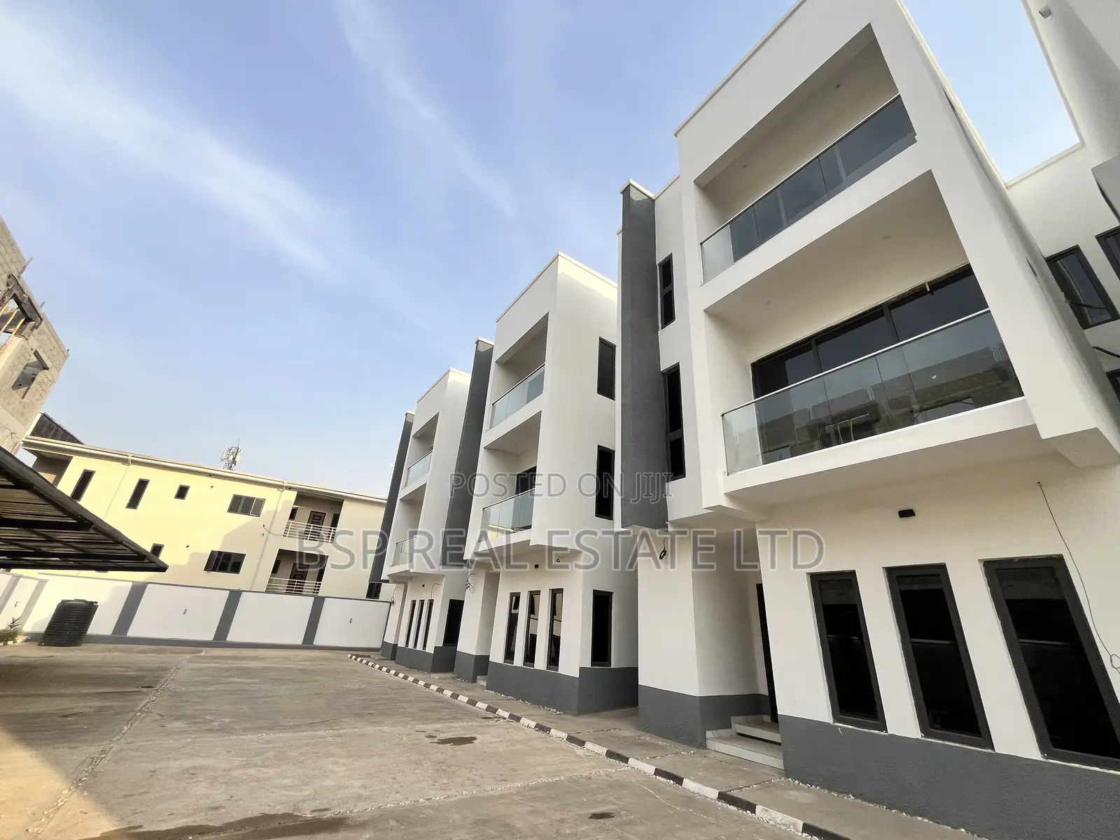 4bdrm Townhouse/Terrace in Jahi for sale