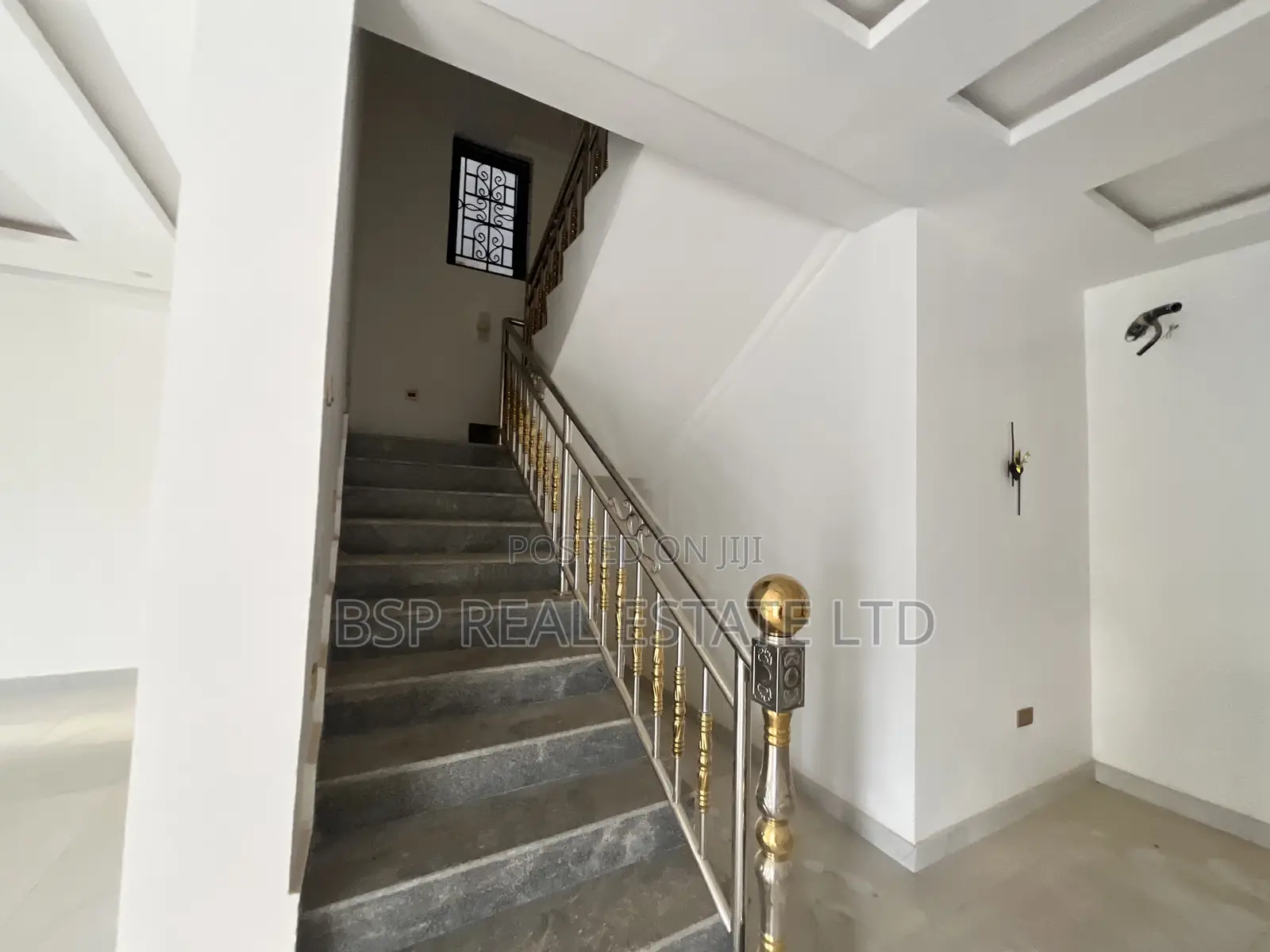 4bdrm Townhouse/Terrace in Jahi for sale