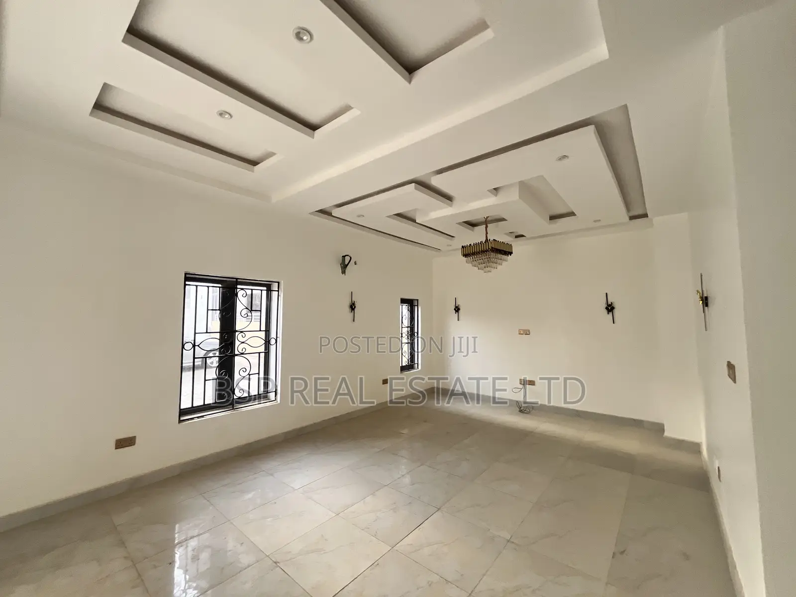4bdrm Townhouse/Terrace in Jahi for sale