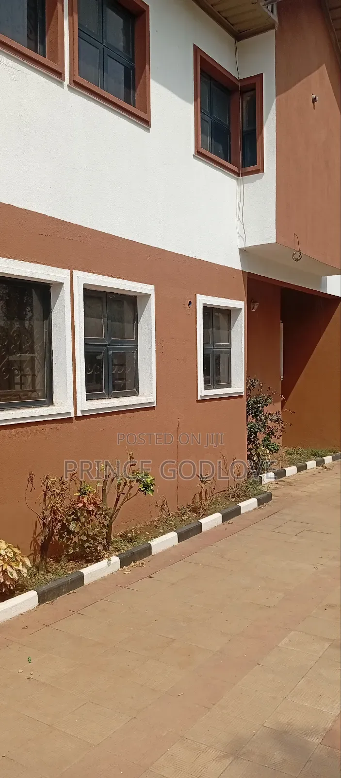 5bdrm Duplex in Gwarinpa Estate for rent