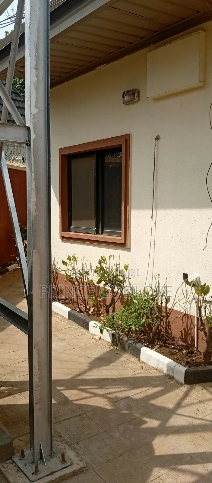 5bdrm Duplex in Gwarinpa Estate for rent