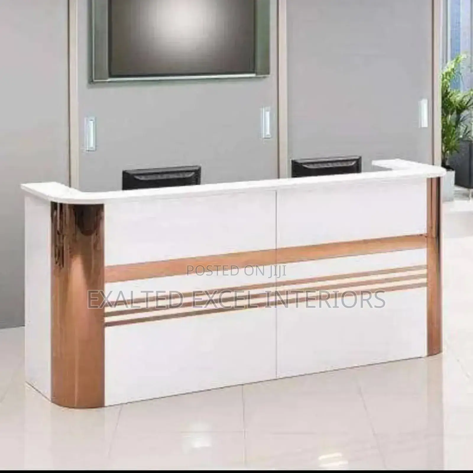 Classical Receptionist Table