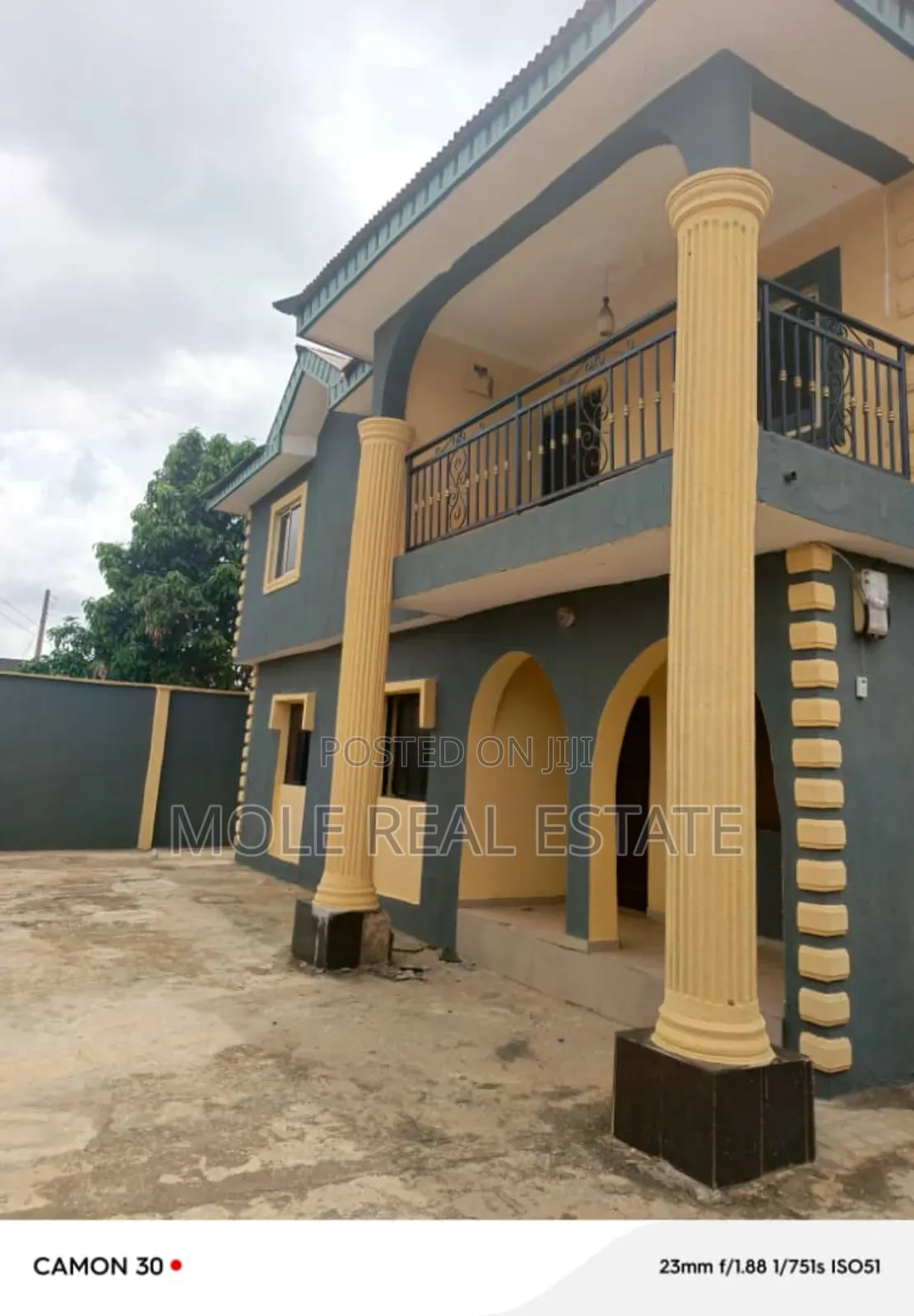 3bdrm Block of Flats in Toll Gate, Ajegunle for sale