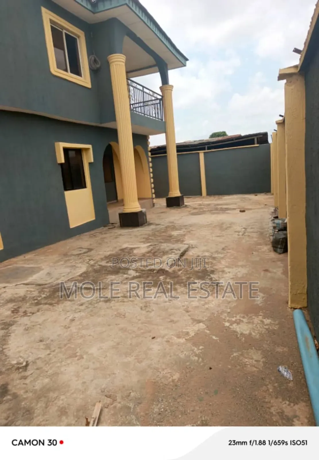 3bdrm Block of Flats in Toll Gate, Ajegunle for sale