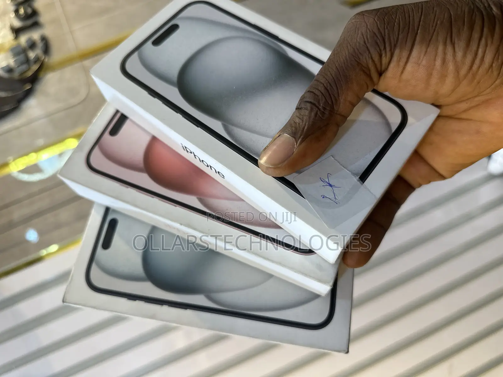 New Apple iPhone 15 128 GB Black